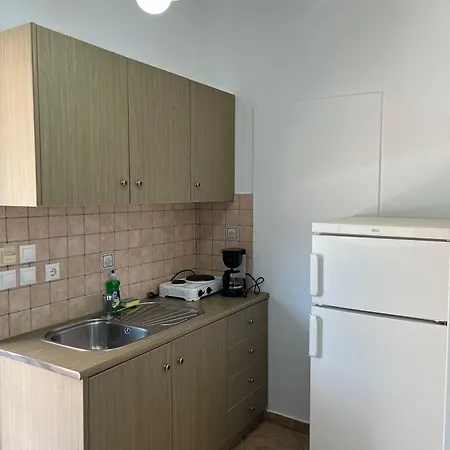 Akrotiri Platia Ammos