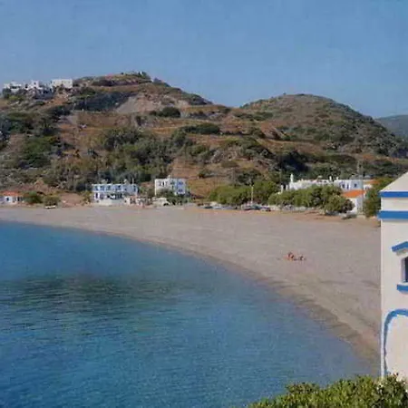 Akrotiri Aparthotel 2*