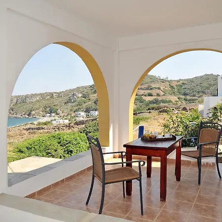 Aparthotel Akrotiri 2*