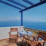 Akrotiri 2*