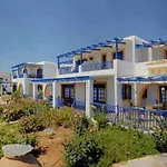 Akrotiri Platia Ammos