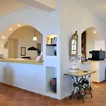Akrotiri Aparthotel Platia Ammos