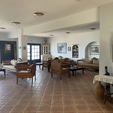 Akrotiri Aparthotel Platia Ammos