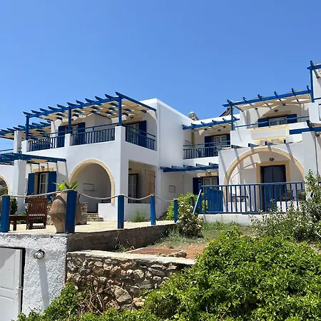 Akrotiri Aparthotel