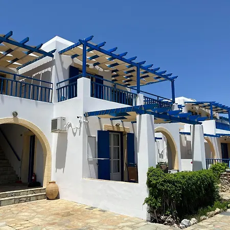 Akrotiri Platia Ammos