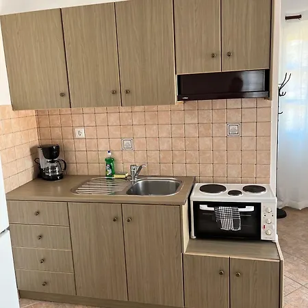 Akrotiri Platia Ammos