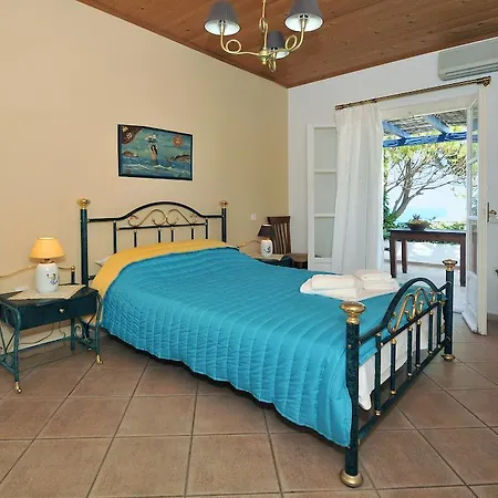 Akrotiri Aparthotel Platia Ammos