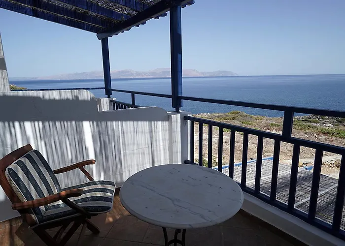 Ξενοδοχείο με διαμερίσματα ακρωτήρι